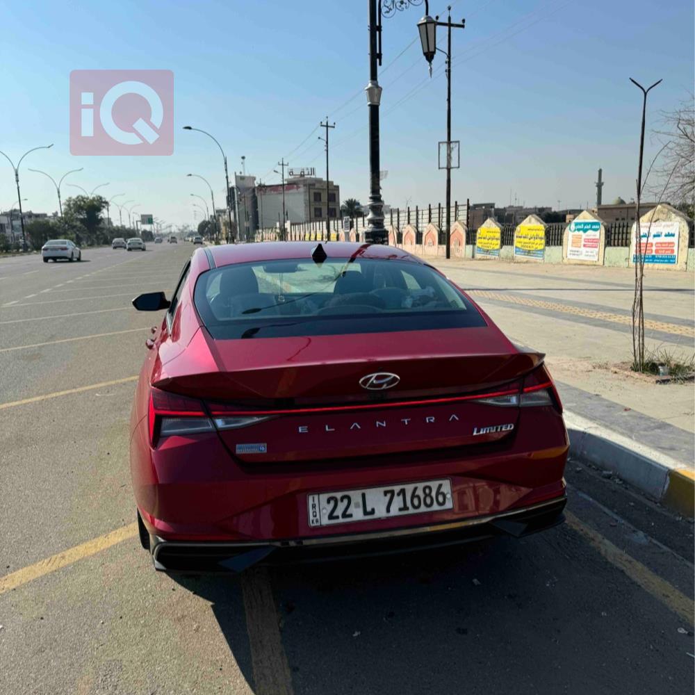 هیوندای ئەلەنترا